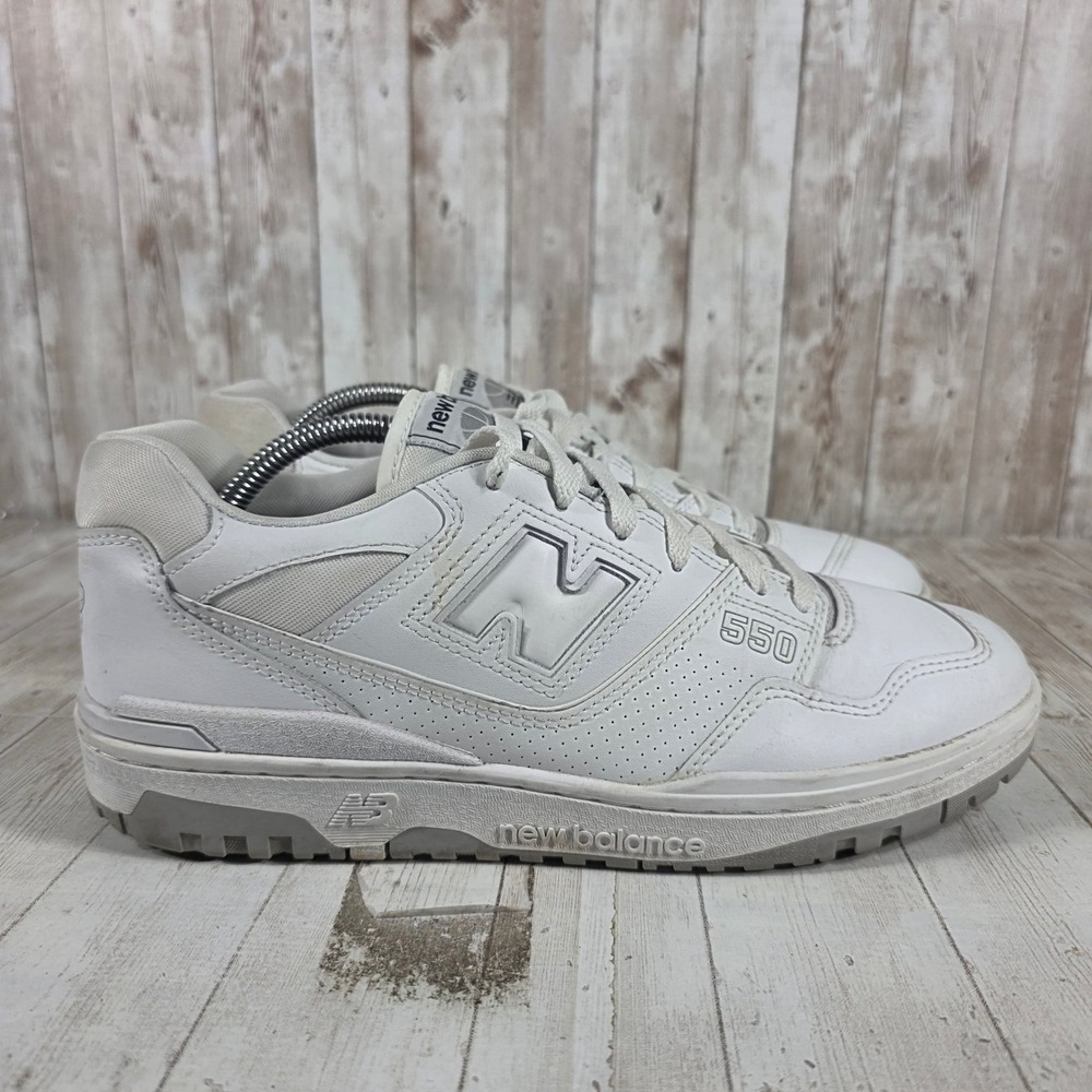 New Balance 550 Mens Sneakers White Grey BB550PB1 Size 10 Retro Basketball Shoes